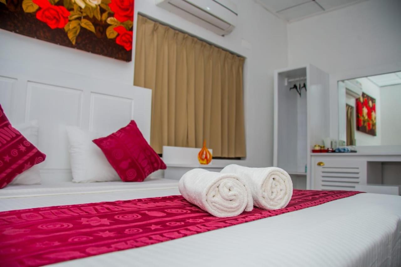 Katunayaka Niwahana Transit City Hotel מראה חיצוני תמונה