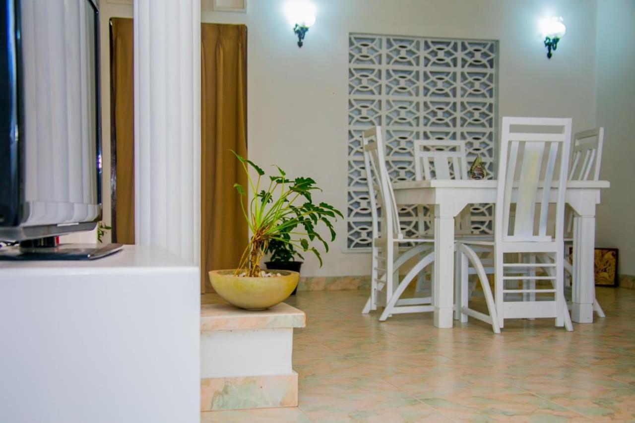 Katunayaka Niwahana Transit City Hotel מראה חיצוני תמונה