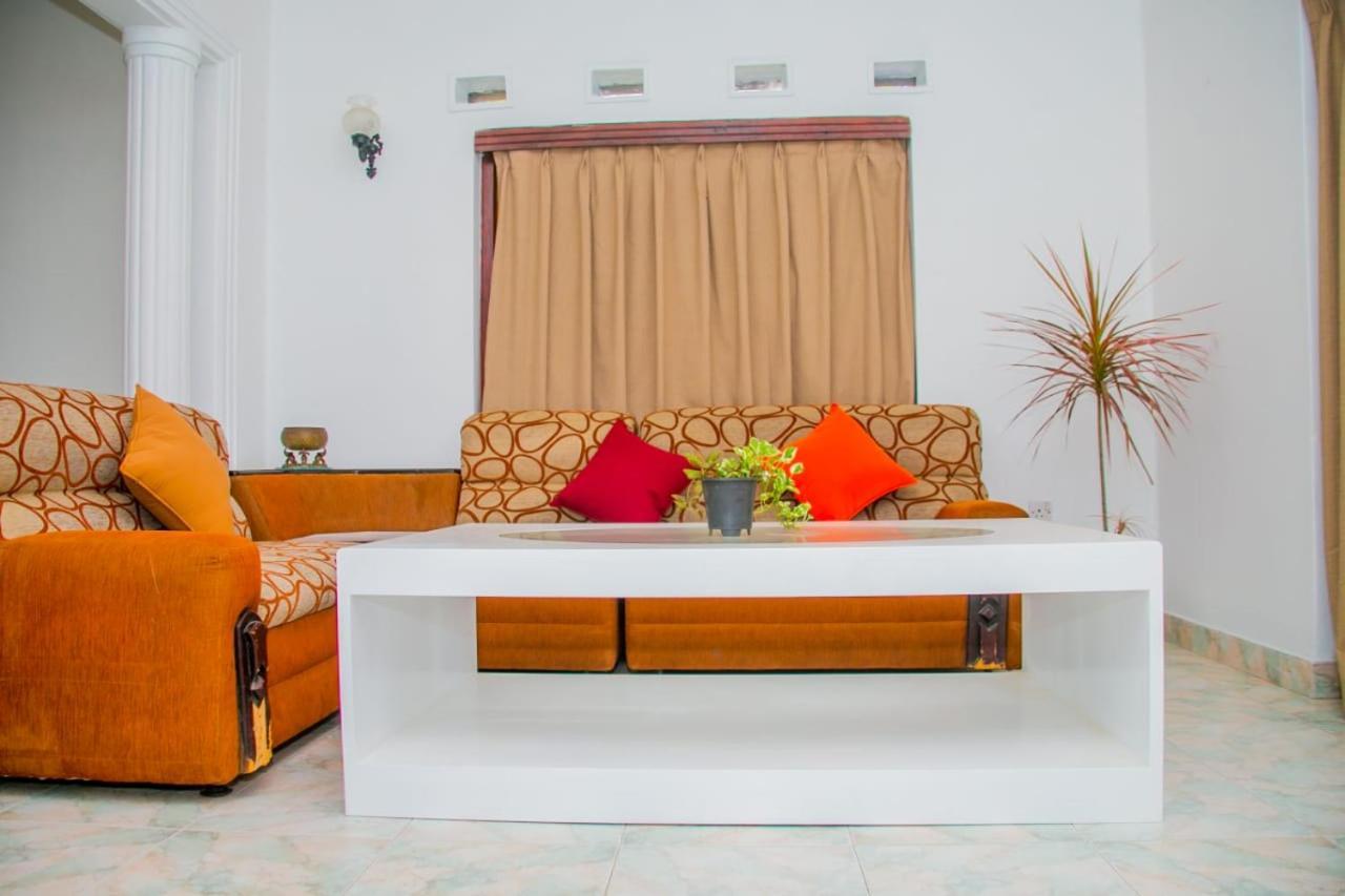 Katunayaka Niwahana Transit City Hotel מראה חיצוני תמונה