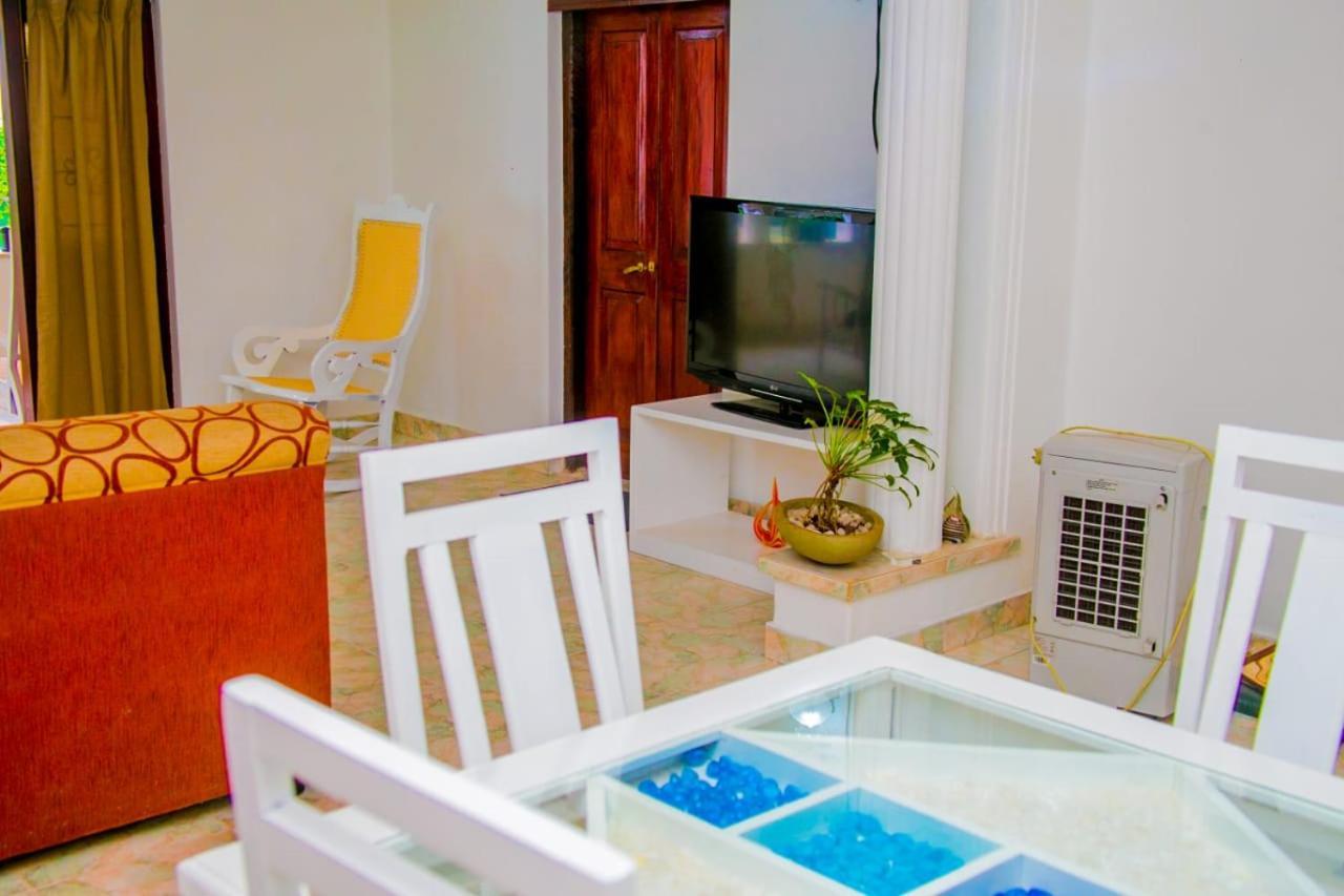 Katunayaka Niwahana Transit City Hotel מראה חיצוני תמונה