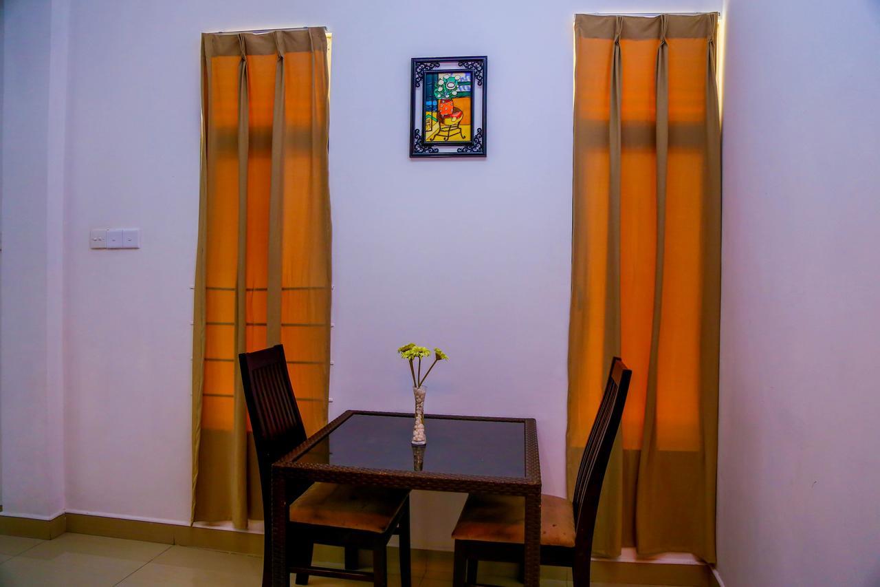 Katunayaka Niwahana Transit City Hotel מראה חיצוני תמונה