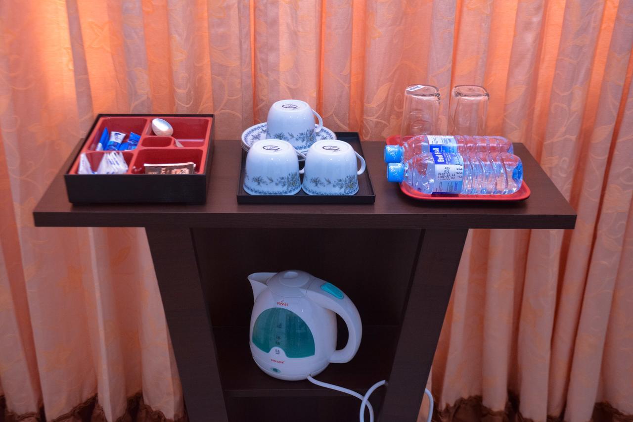 Katunayaka Niwahana Transit City Hotel מראה חיצוני תמונה